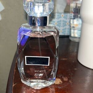 VS Perfume So in love